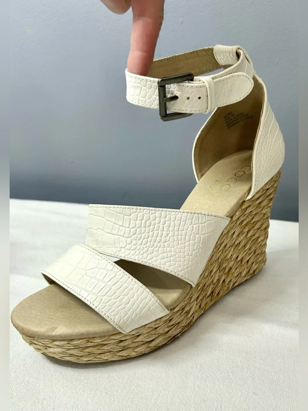 Coconuts By Matisse Mickie Sandals‎ Womens 9 / 40 White Croc Espadrille Wedge